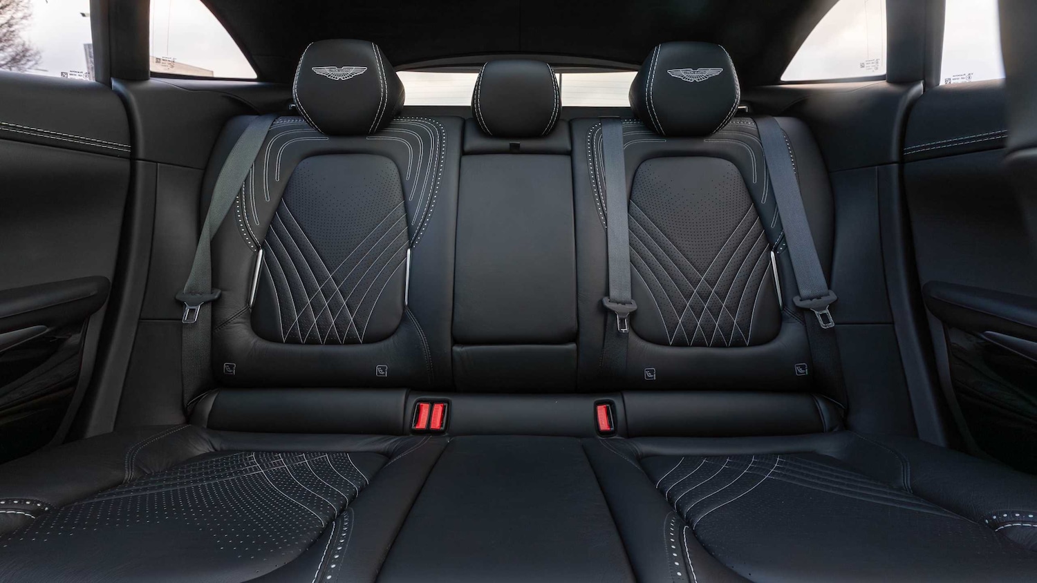 Used Aston Martin DBX 2021 for sale - 77178761: Photo 24