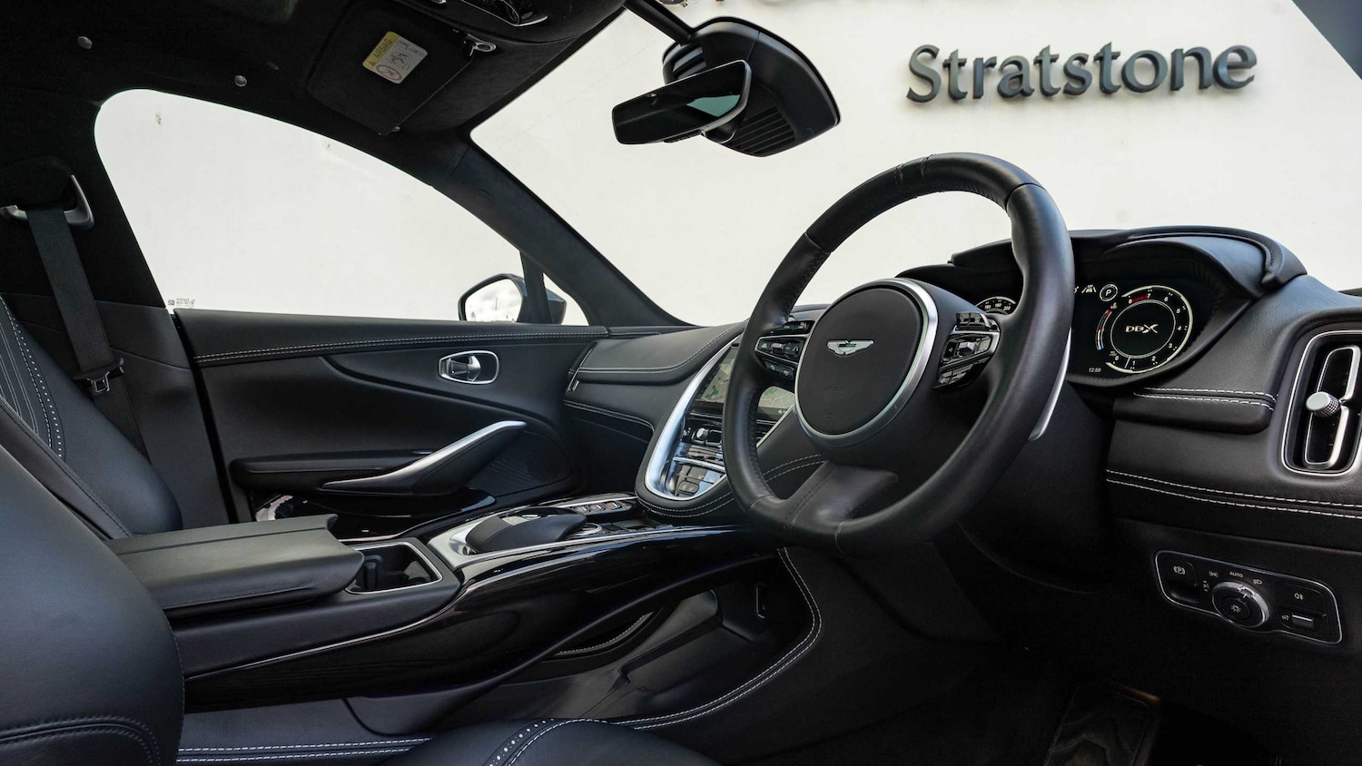 Used Aston Martin DBX 2021 for sale - 77178761: Photo 3