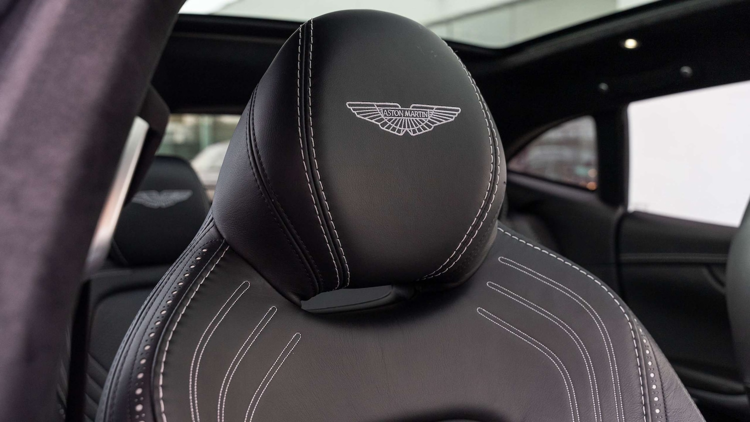 Used Aston Martin DBX 2021 for sale - 77178761: Photo 5