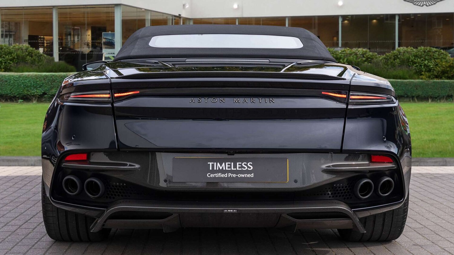 Used Aston Martin DBS 2022 for sale - 76113437: Photo 13