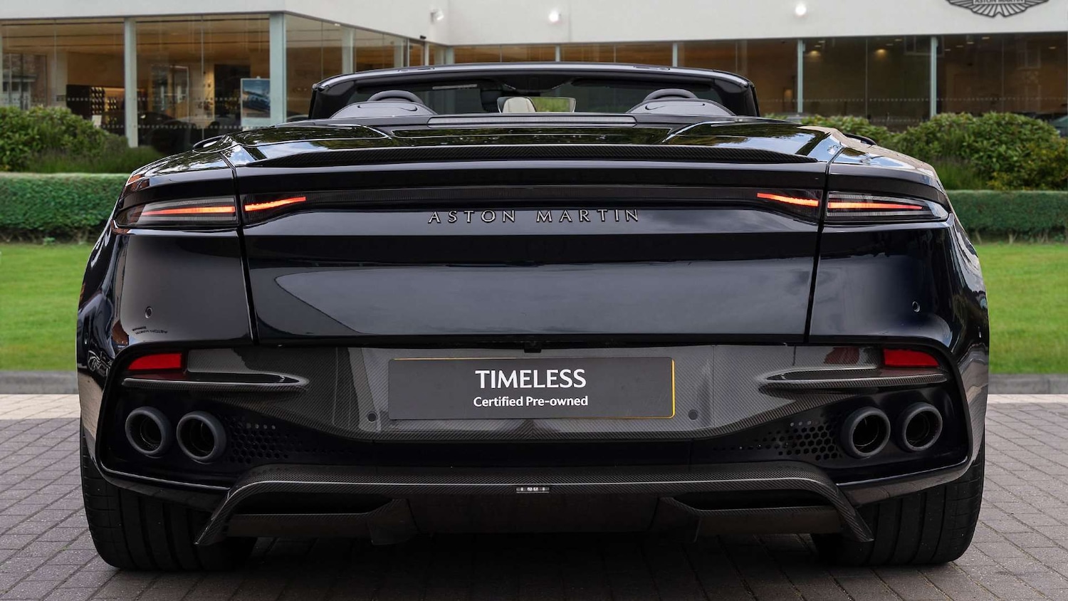 Used Aston Martin DBS 2022 for sale - 76113437: Photo 17