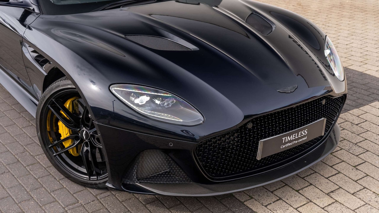 Used Aston Martin DBS 2022 for sale - 76113437: Photo 19