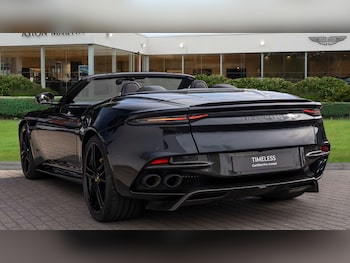 Used Aston Martin DBS 2022 for sale - 76113437: Photo 2