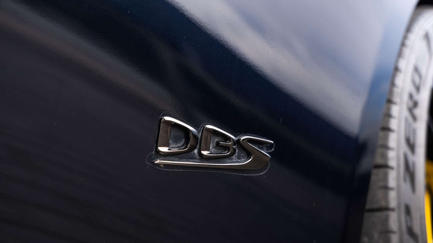 Used Aston Martin DBS 2022 for sale - 76113437: Photo 35