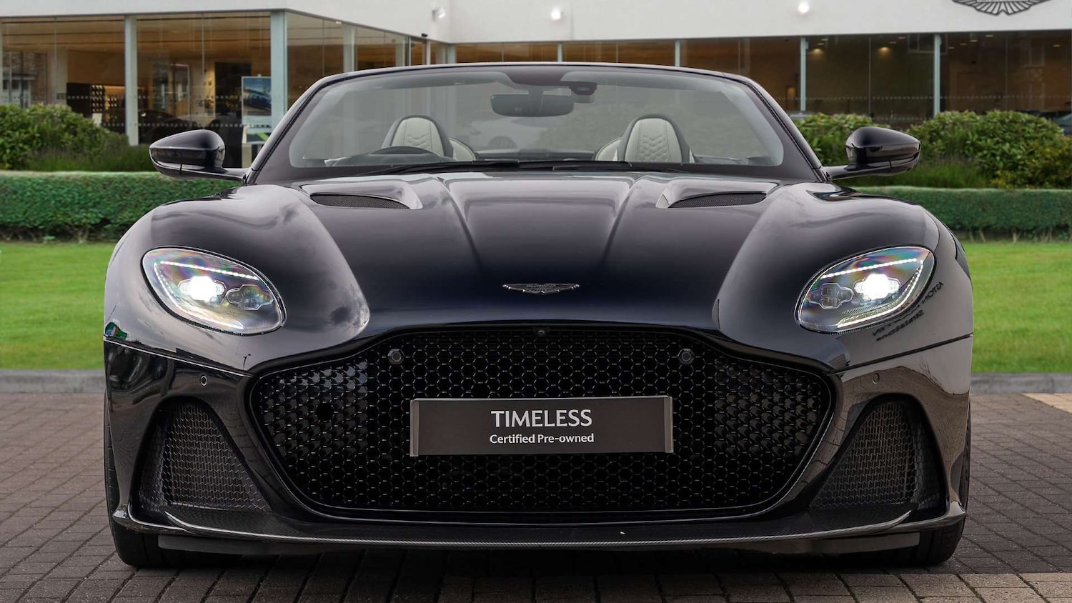 Used Aston Martin DBS 2022 for sale - 76113437: Photo 7
