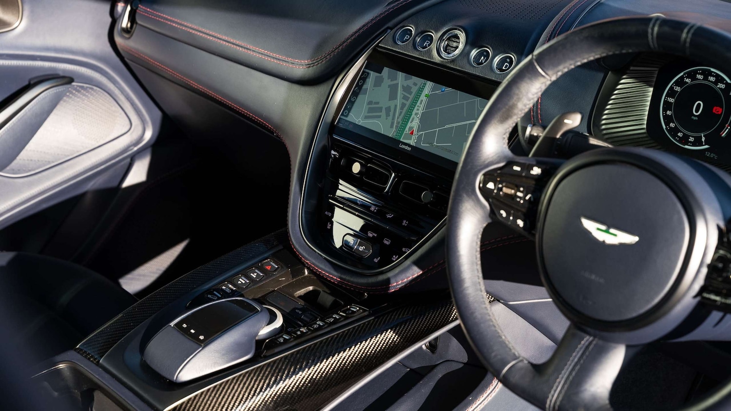 Used Aston Martin DBX 2020 for sale - 76842856: Photo 10