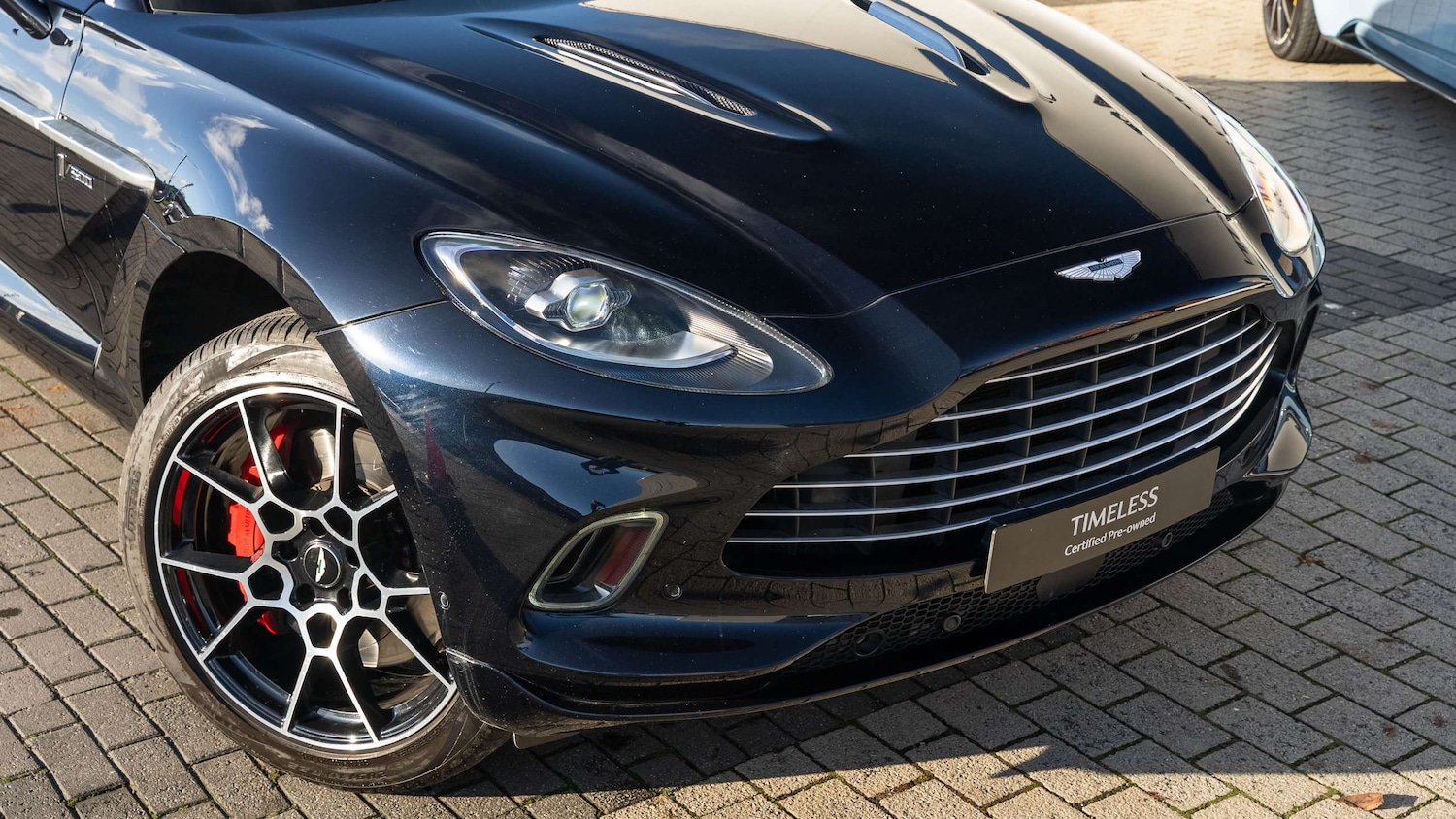 Used Aston Martin DBX 2020 for sale - 76842856: Photo 17