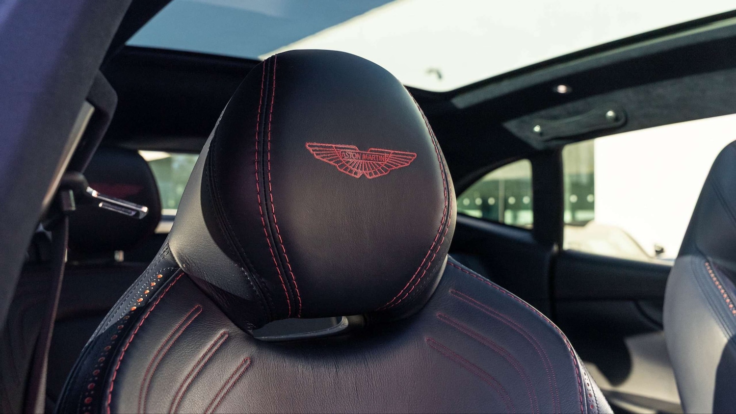 Used Aston Martin DBX 2020 for sale - 76842856: Photo 5