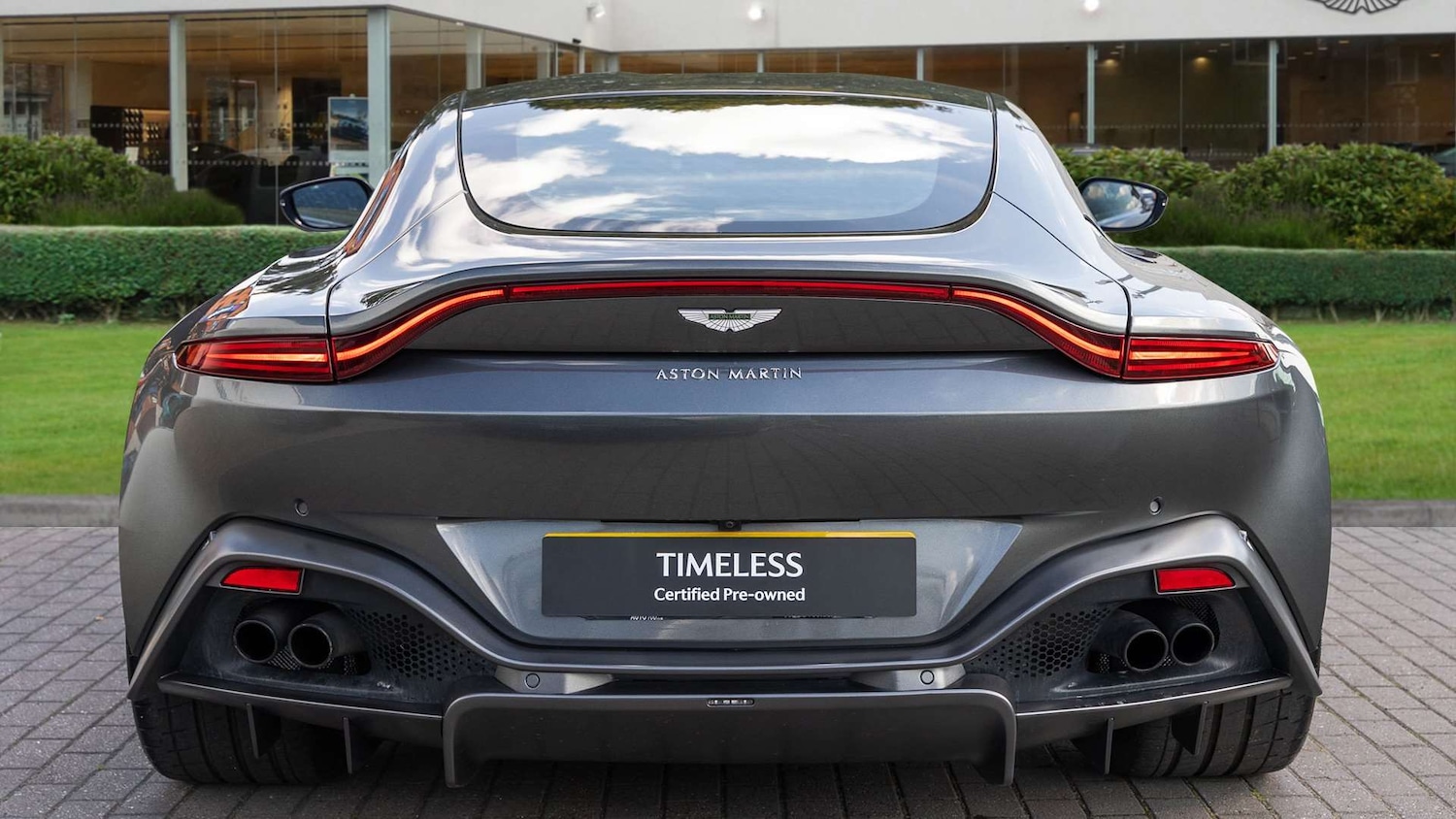 Used Aston Martin Vantage 2019 for sale - 76141491: Photo 14