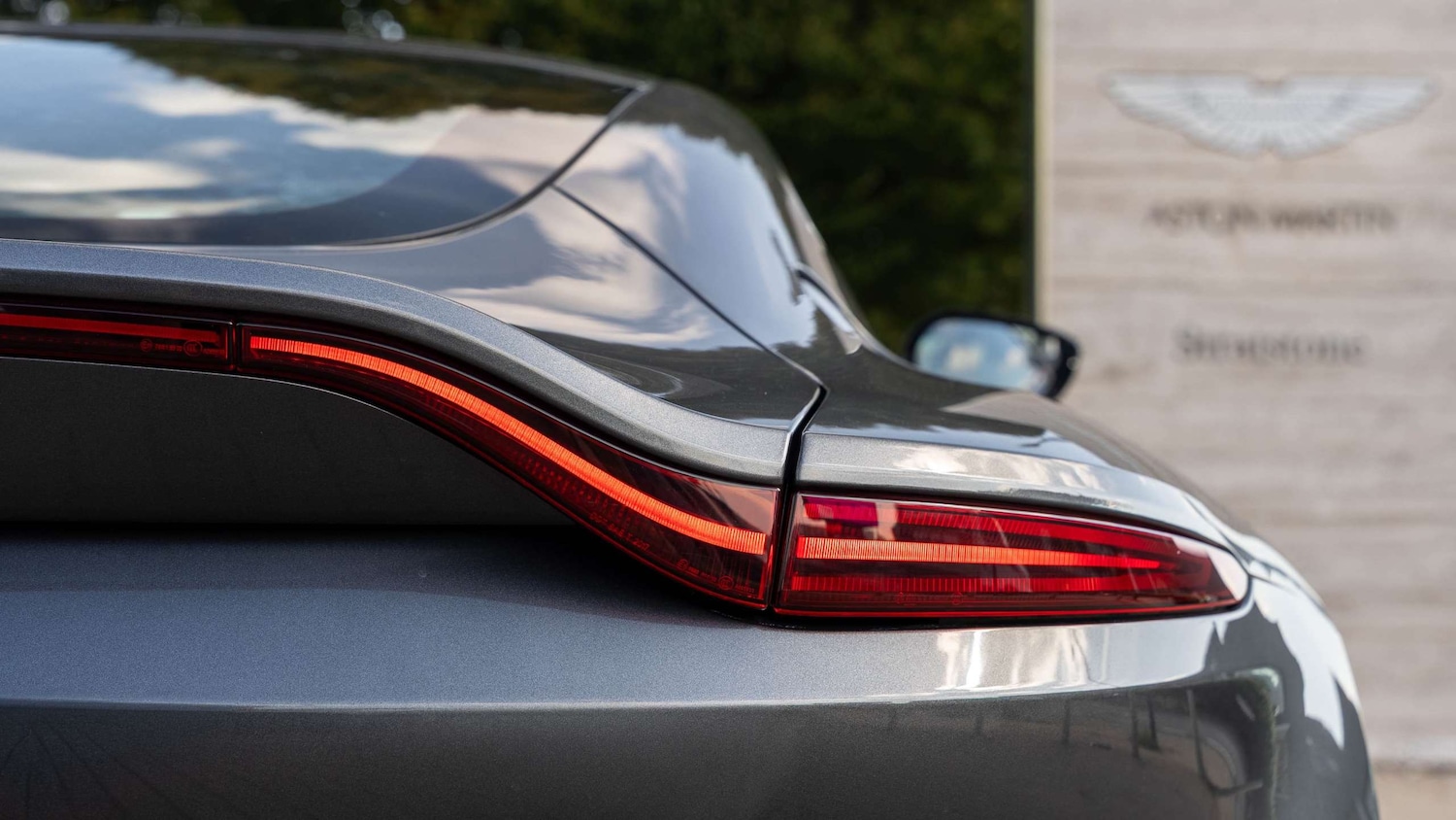 Used Aston Martin Vantage 2019 for sale - 76141491: Photo 17