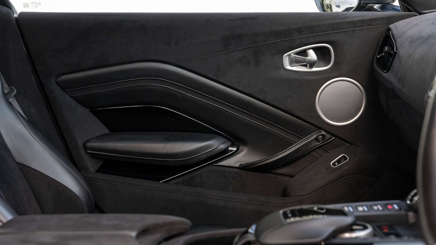 Used Aston Martin Vantage 2019 for sale - 76141491: Photo 21