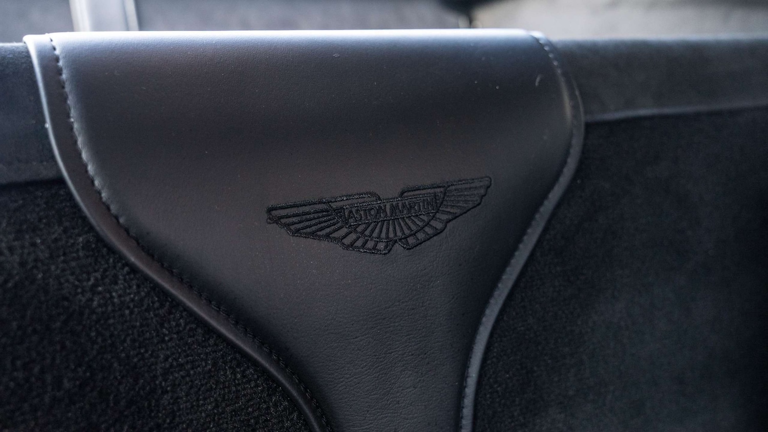 Used Aston Martin Vantage 2019 for sale - 76141491: Photo 26