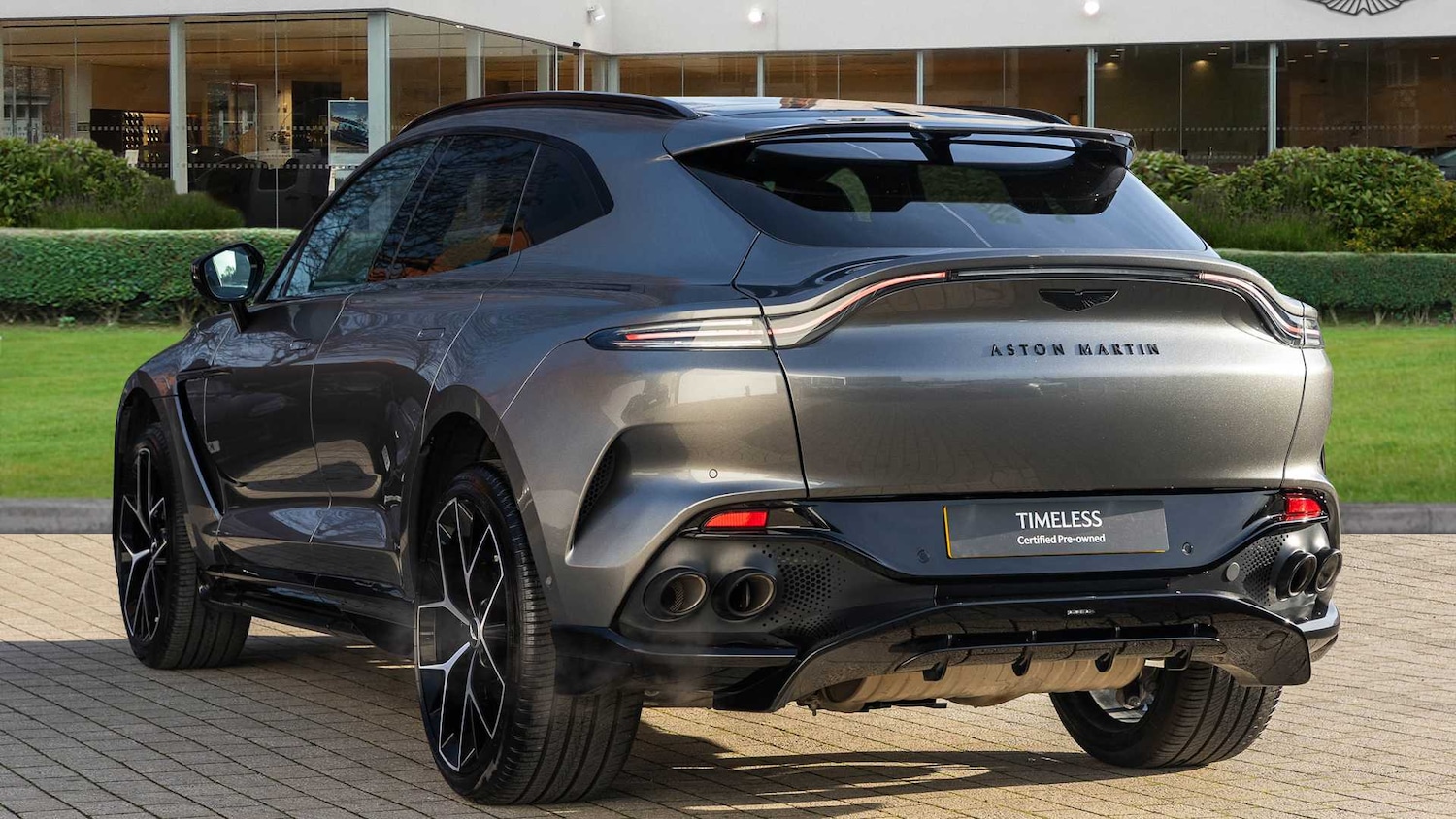 Used Aston Martin DBX 2024 for sale - 76955265: Photo 2