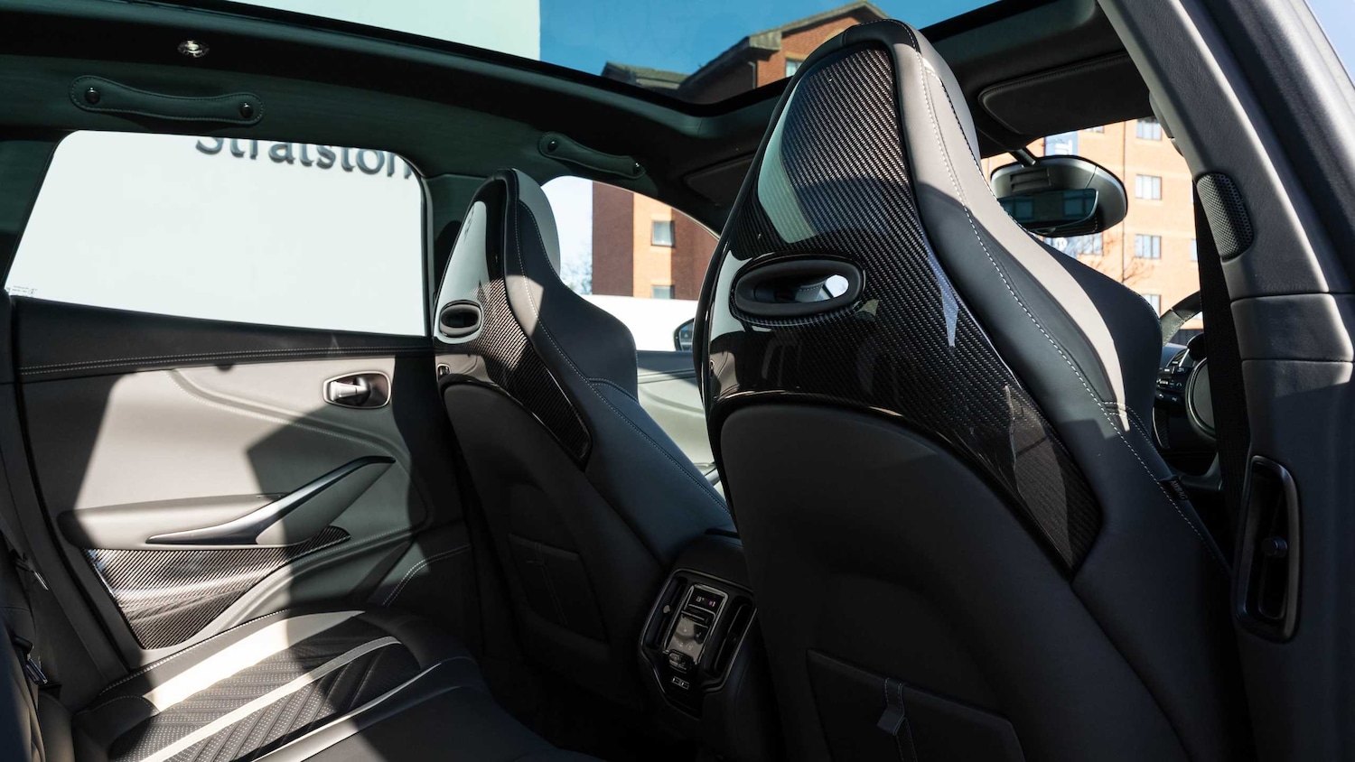 Used Aston Martin DBX 2024 for sale - 76955265: Photo 24