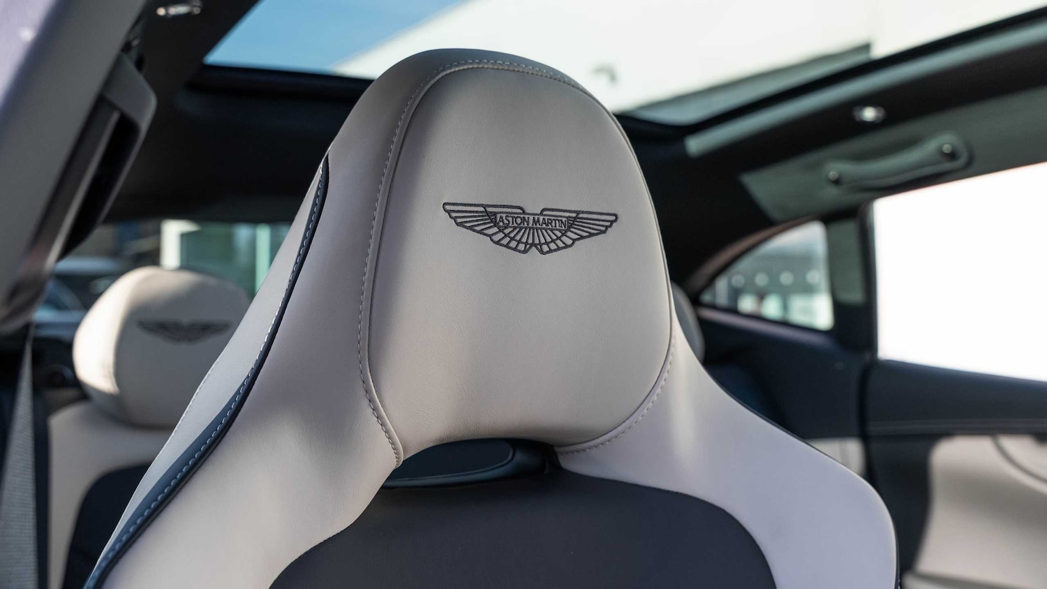 Used Aston Martin DBX 2024 for sale - 76955265: Photo 5