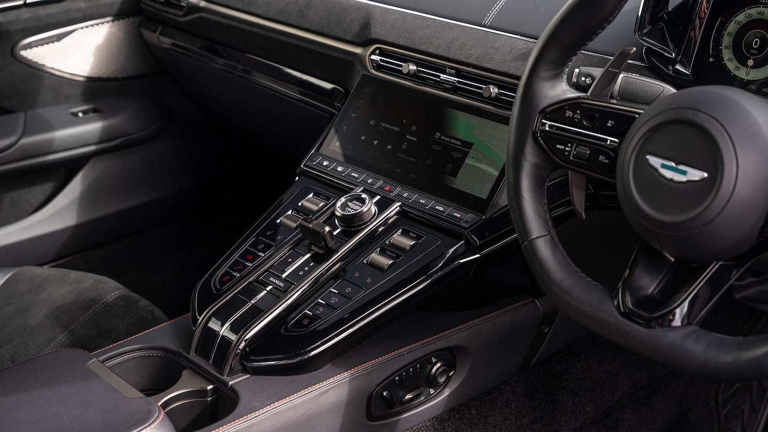 Used Aston Martin Vantage 2024 for sale - 76113525: Photo 10
