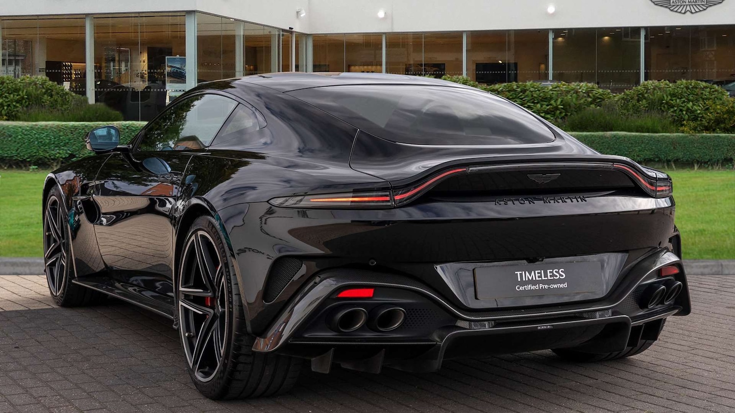 Used Aston Martin Vantage 2024 for sale - 76113525: Photo 2