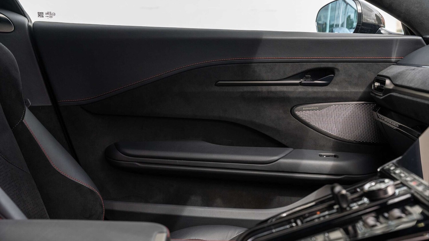 Used Aston Martin Vantage 2024 for sale - 76113525: Photo 25