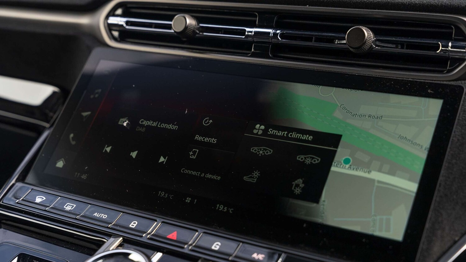 Used Aston Martin Vantage 2024 for sale - 76113525: Photo 30