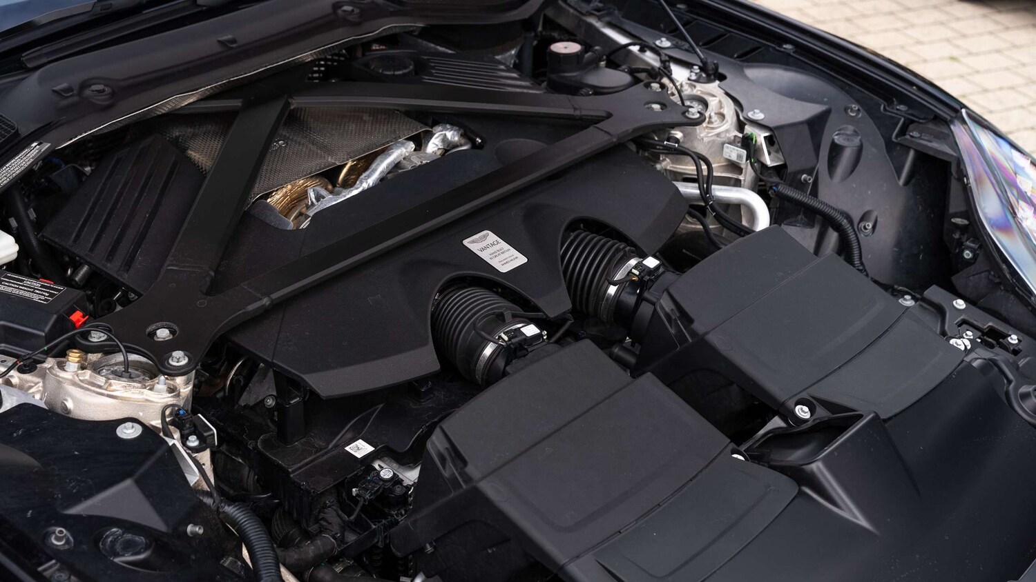 Used Aston Martin Vantage 2024 for sale - 76113525: Photo 33