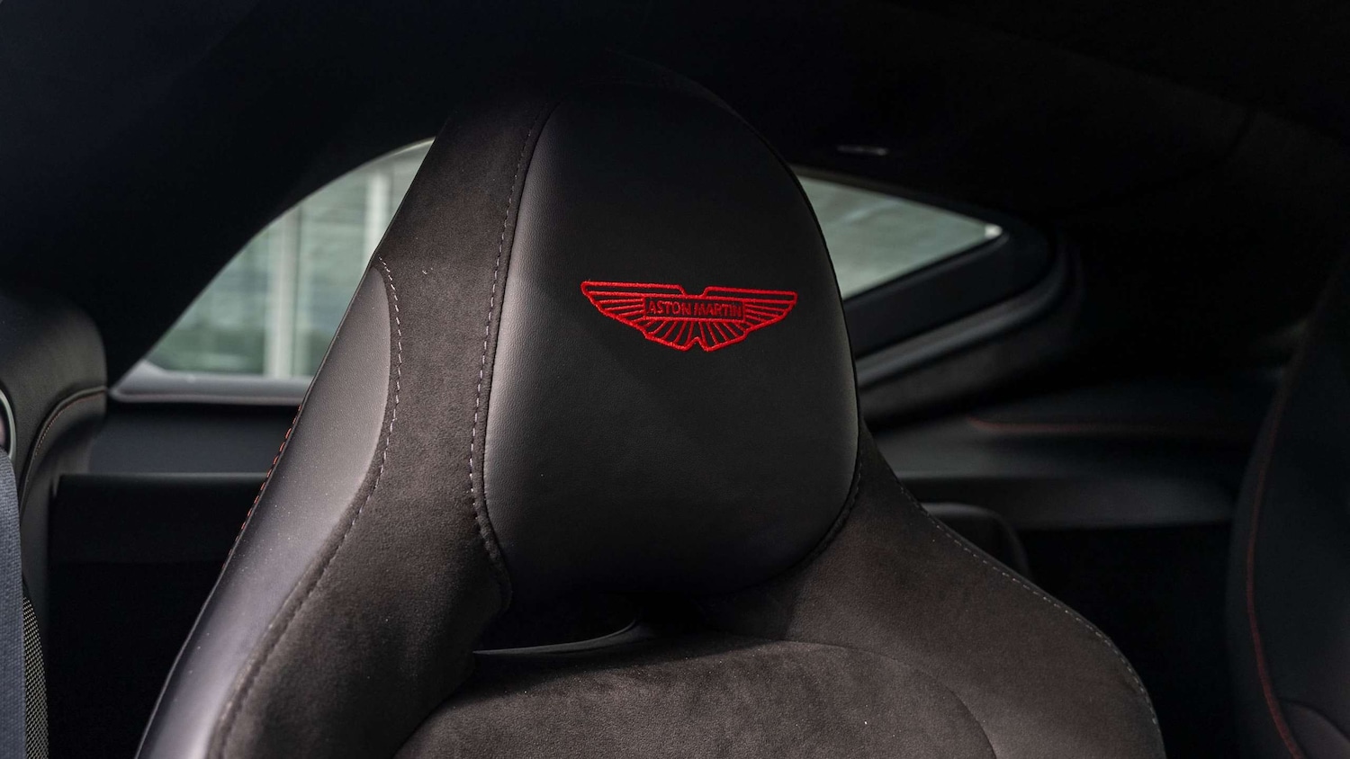 Used Aston Martin Vantage 2024 for sale - 76113525: Photo 5