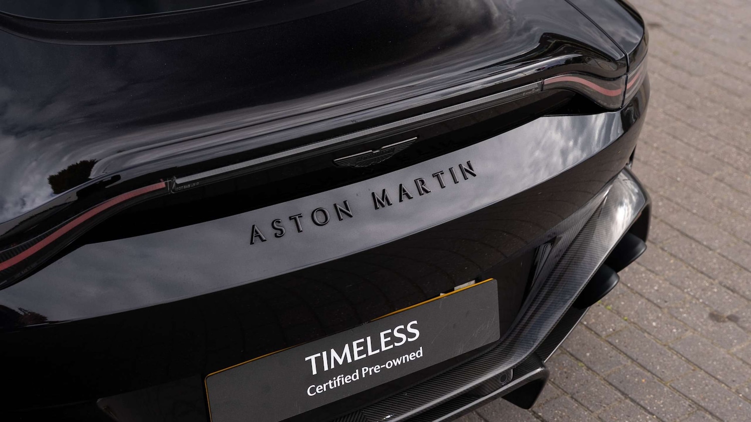 Used Aston Martin Vantage 2024 for sale - 76113525: Photo 8