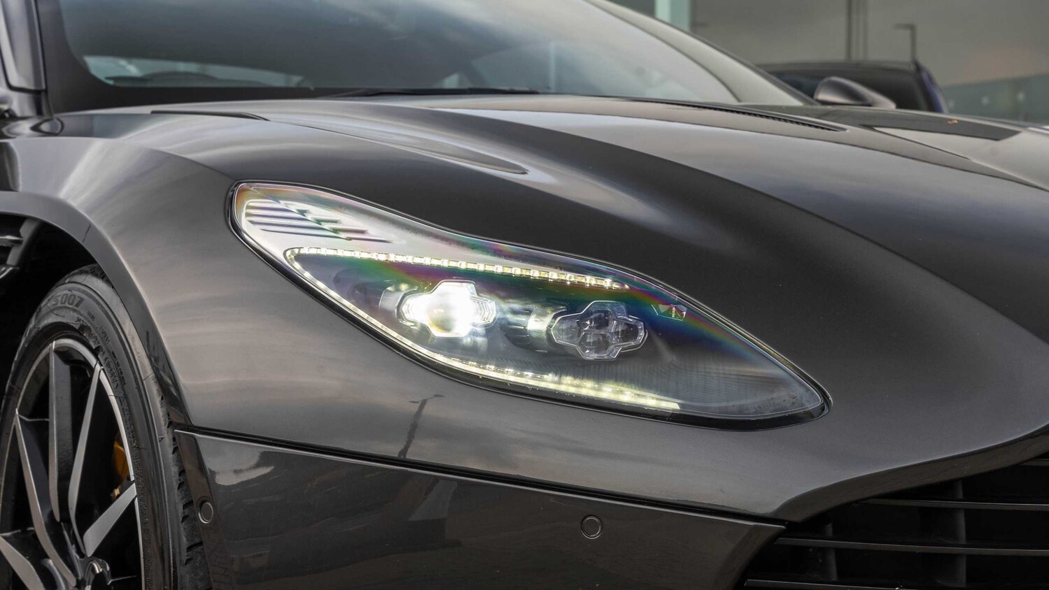 Used Aston Martin DB11 2017 for sale - 77540797: Photo 24