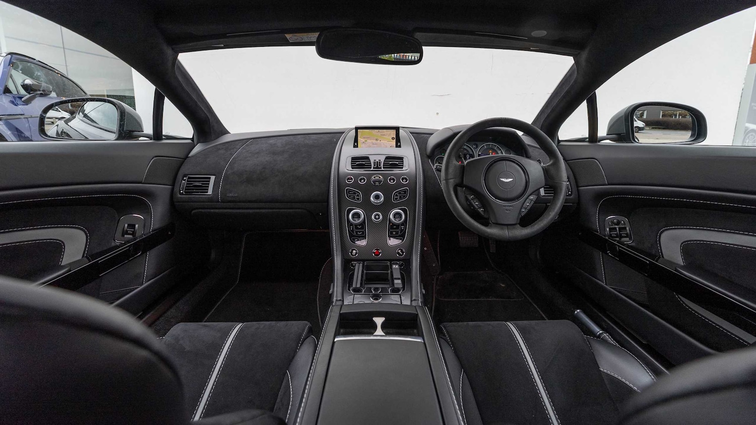 Used Aston Martin Vantage 2017 for sale - 77628218: Photo 23