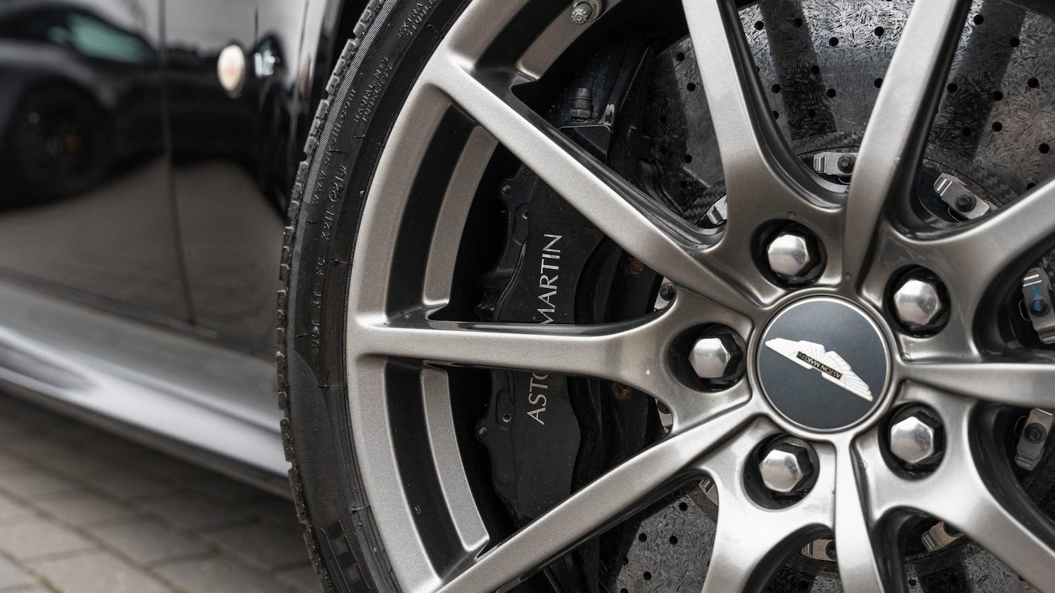 Used Aston Martin Vantage 2017 for sale - 77628218: Photo 32