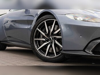 Used Aston Martin Vantage 2020 for sale - 75710954: Photo