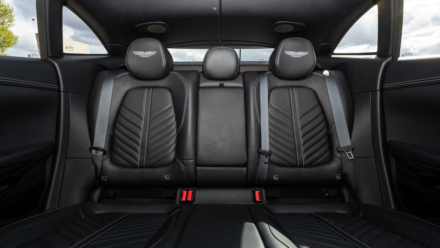 Used Aston Martin DBX for sale - 78089676: Photo 32