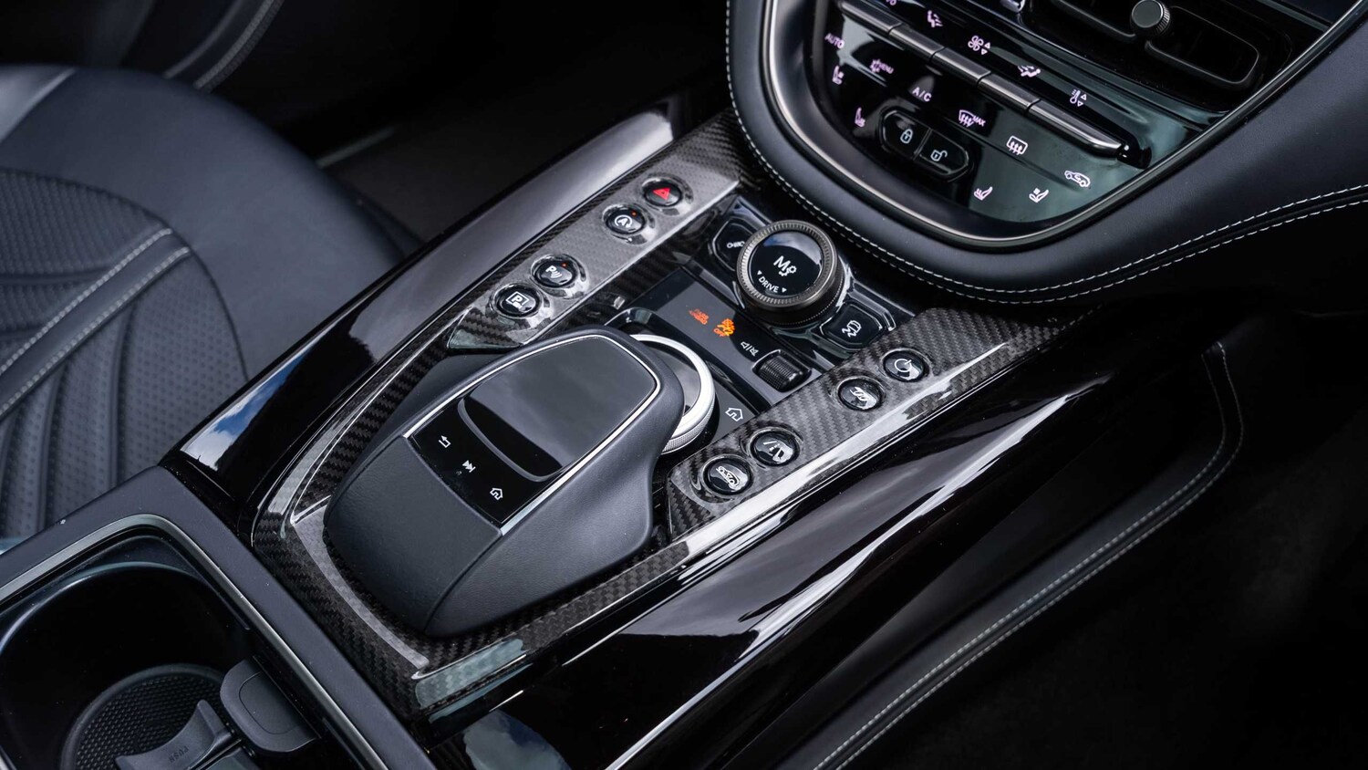 Used Aston Martin DBX for sale - 78089676: Photo 9