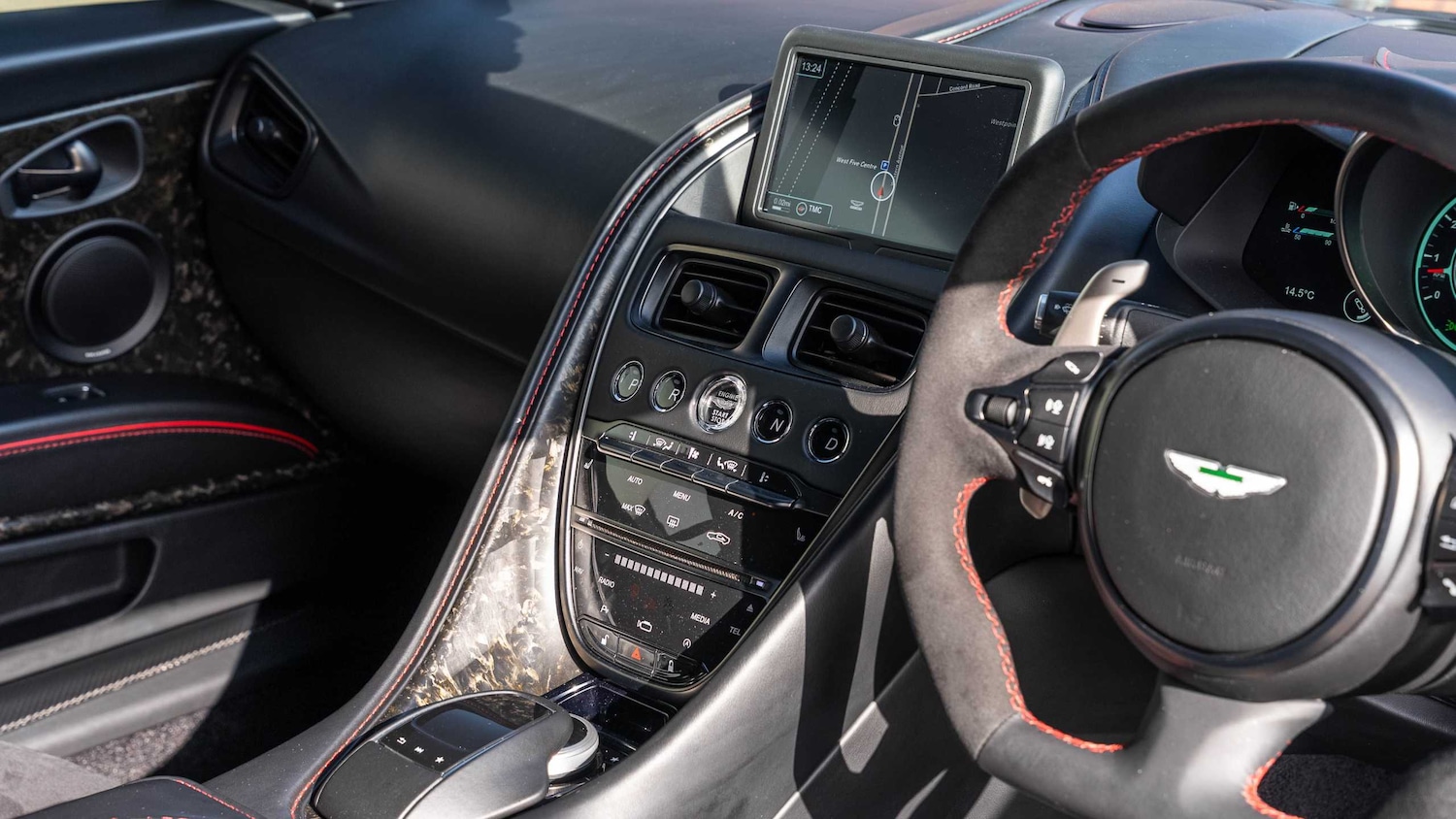 Used Aston Martin DBS 2019 for sale - 77661251: Photo 11