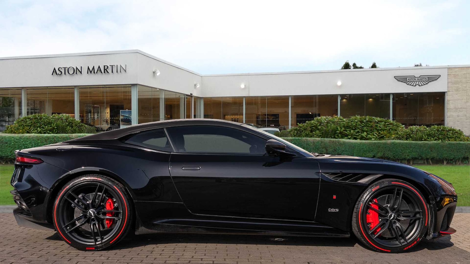 Used Aston Martin DBS 2019 for sale - 77661251: Photo 13