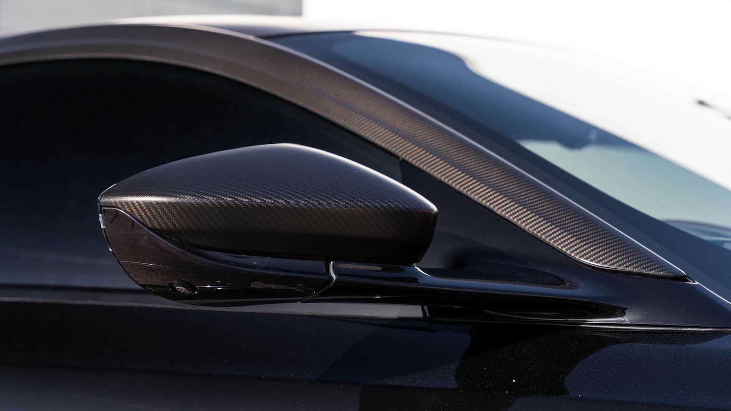 Used Aston Martin DBS 2019 for sale - 77661251: Photo 21