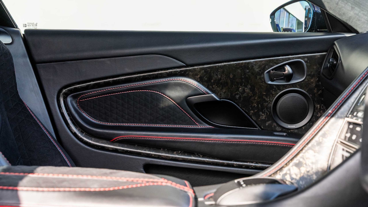 Used Aston Martin DBS 2019 for sale - 77661251: Photo 27