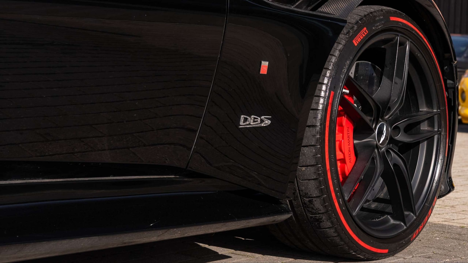Used Aston Martin DBS 2019 for sale - 77661251: Photo 4