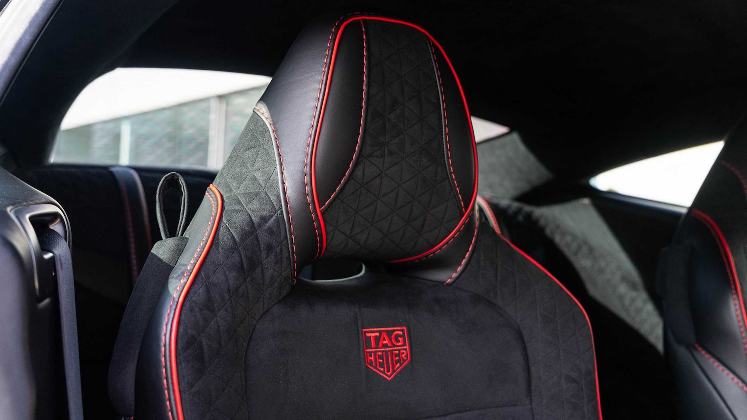 Used Aston Martin DBS 2019 for sale - 77661251: Photo 5