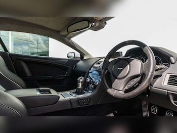 Used Aston Martin DBS 2009 for sale - 76075337: Photo