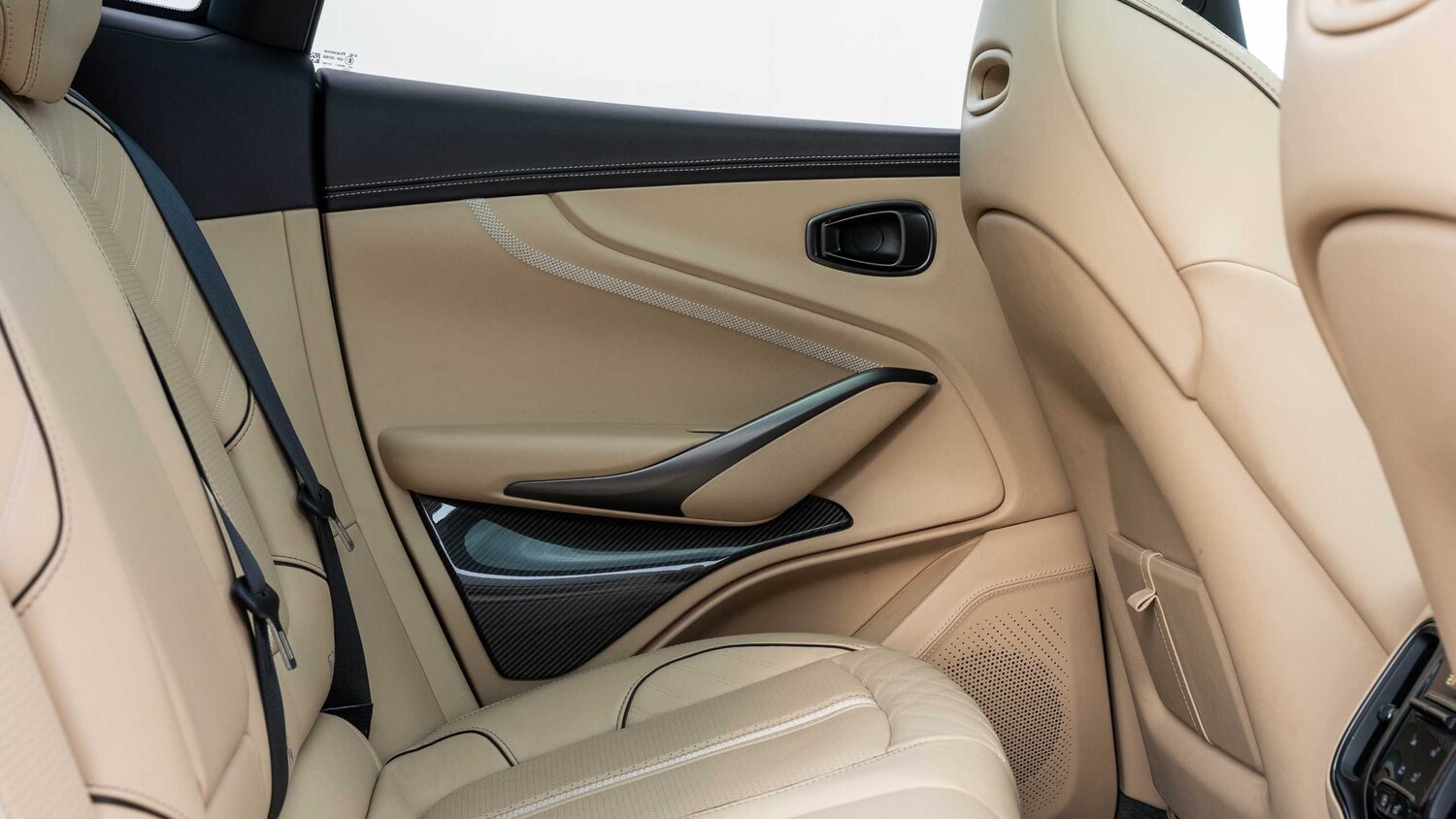 Used Aston Martin DBX 2024 for sale - 77540673: Photo 17