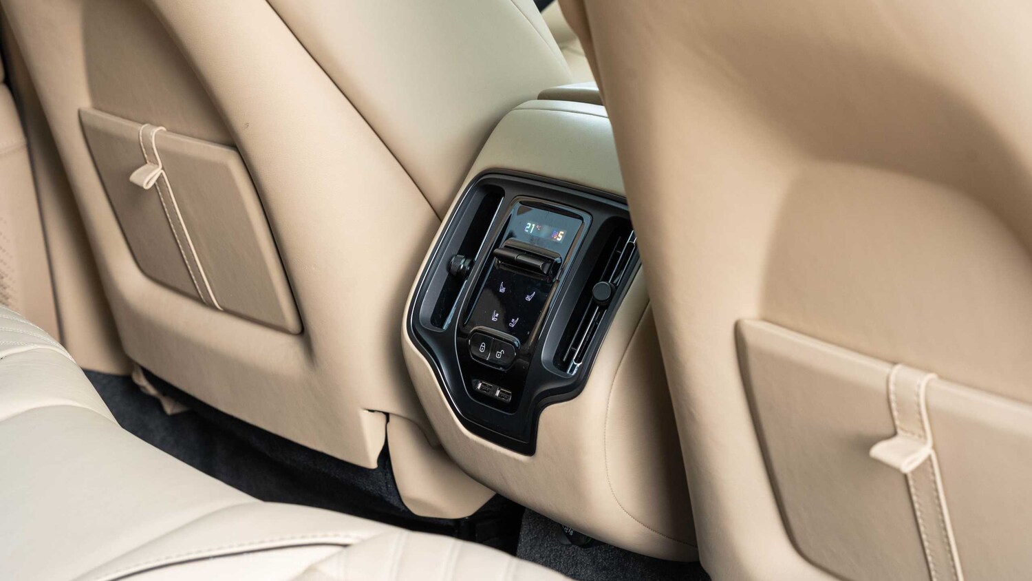 Used Aston Martin DBX 2024 for sale - 77540673: Photo 18