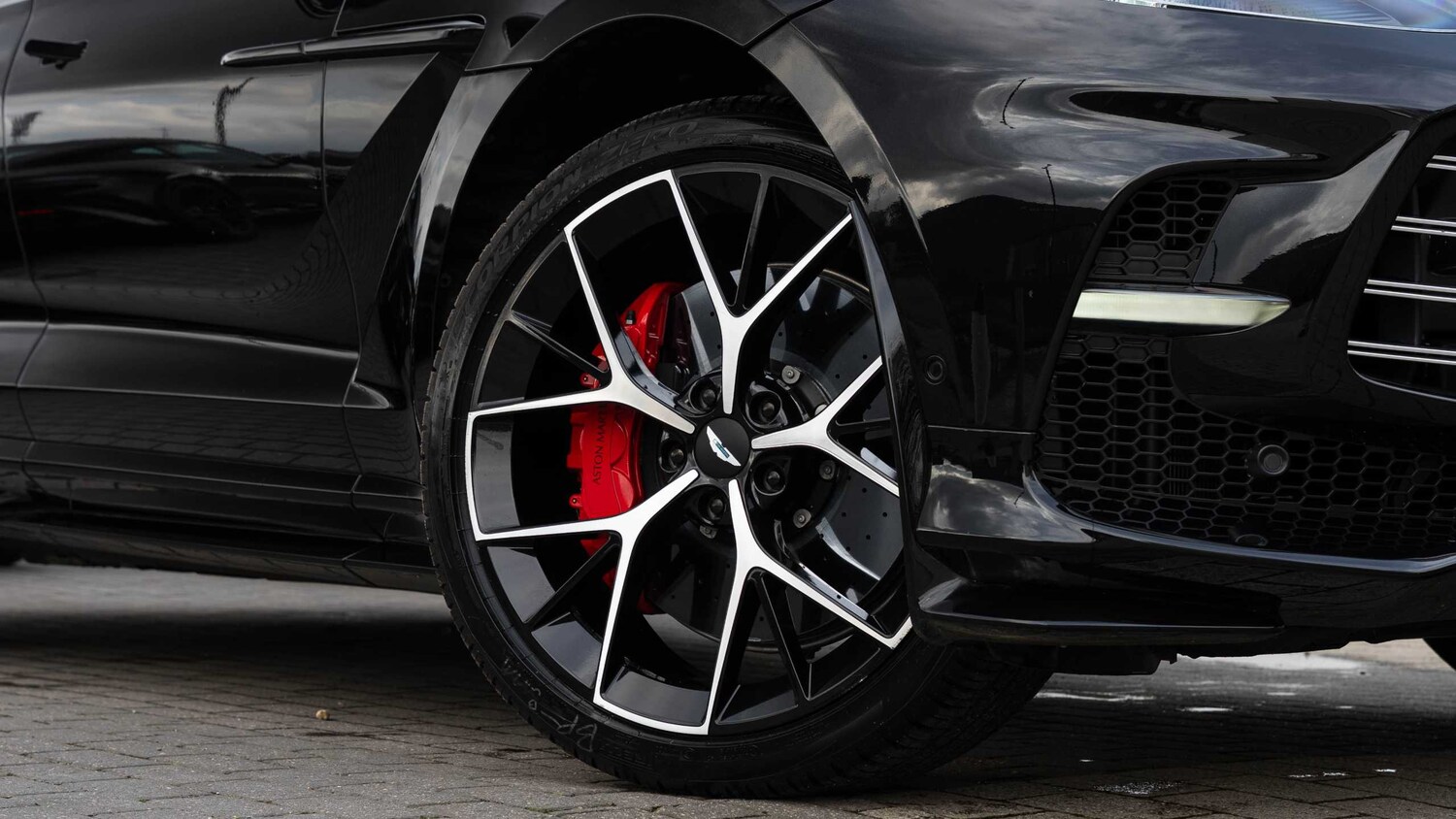 Used Aston Martin DBX 2024 for sale - 77540673: Photo 26