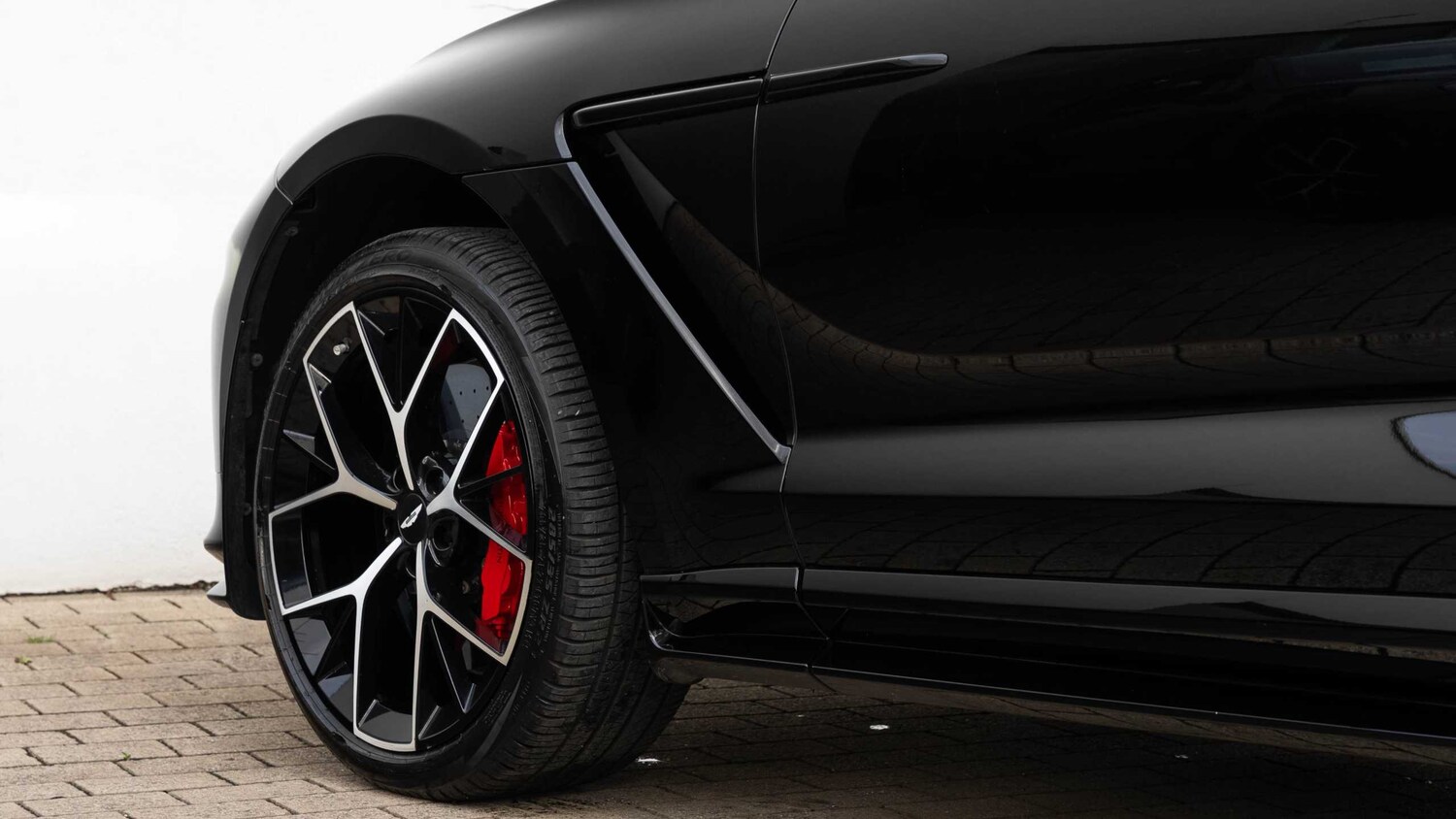 Used Aston Martin DBX 2024 for sale - 77540673: Photo 29