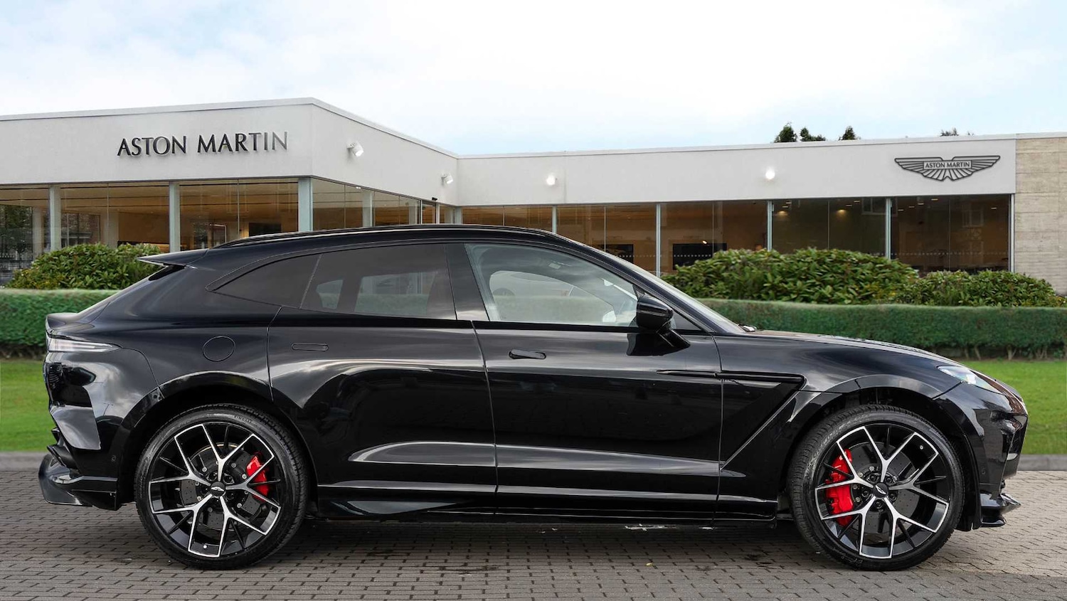Used Aston Martin DBX 2024 for sale - 77540673: Photo 3