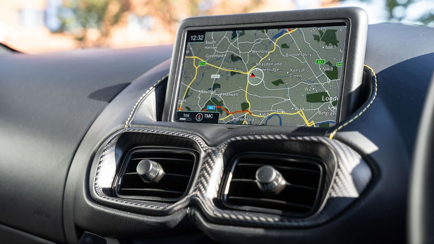 Used Aston Martin Vantage 2019 for sale - 76421182: Photo 22