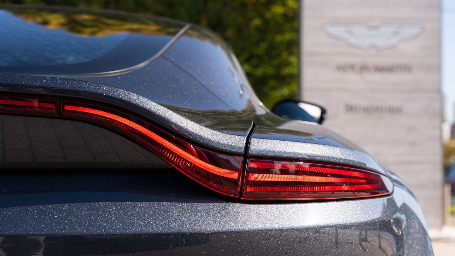 Used Aston Martin Vantage 2019 for sale - 76421182: Photo 23