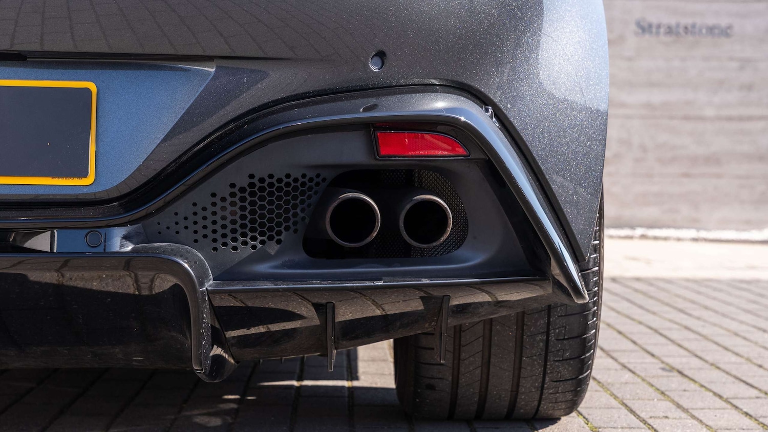 Used Aston Martin Vantage 2019 for sale - 76421182: Photo 25