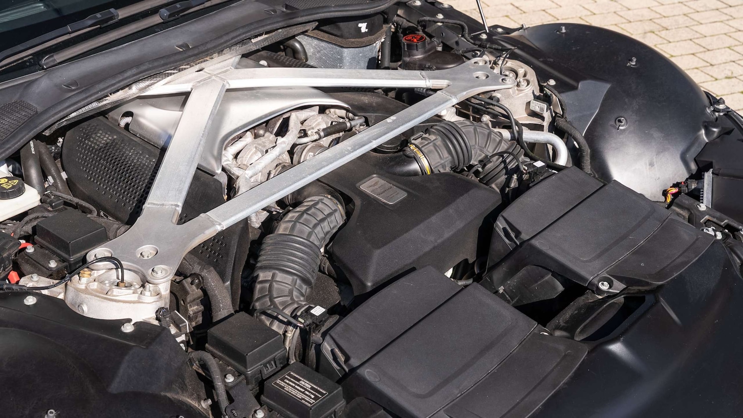 Used Aston Martin Vantage 2019 for sale - 76421182: Photo 30