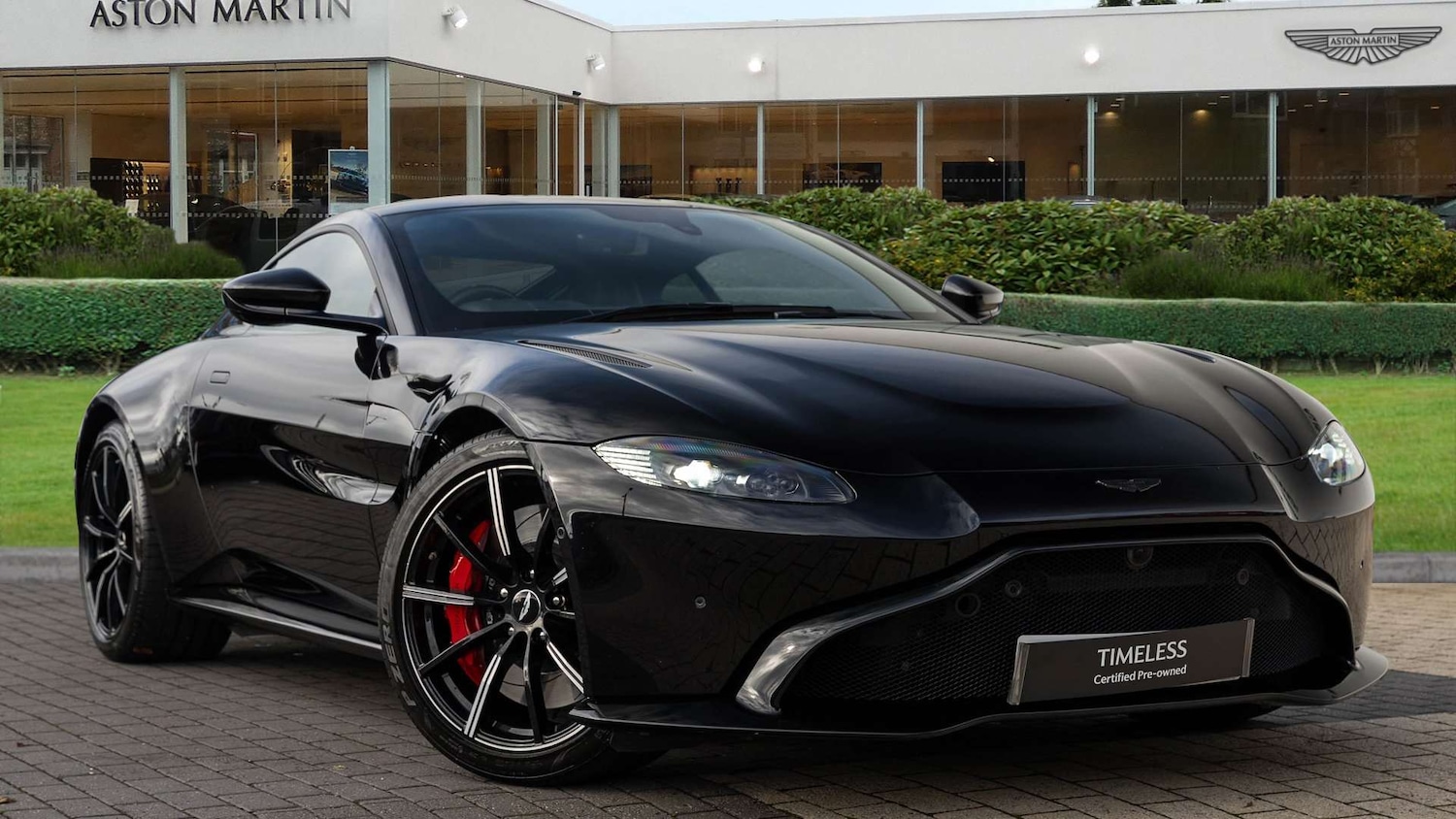 Used Aston Martin Vantage 2021 for sale - 76351732: Photo 1