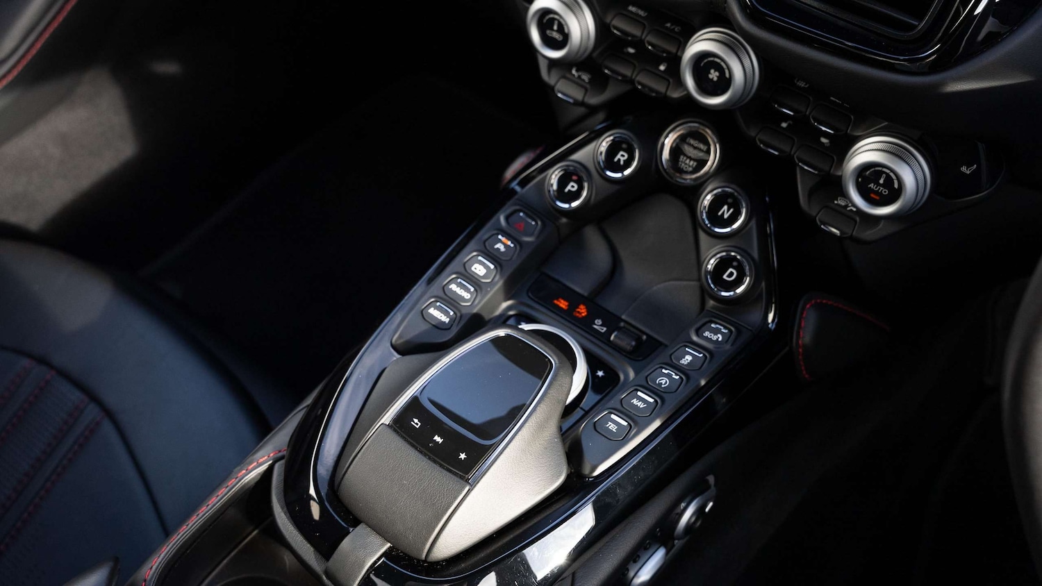 Used Aston Martin Vantage 2021 for sale - 76351732: Photo 23